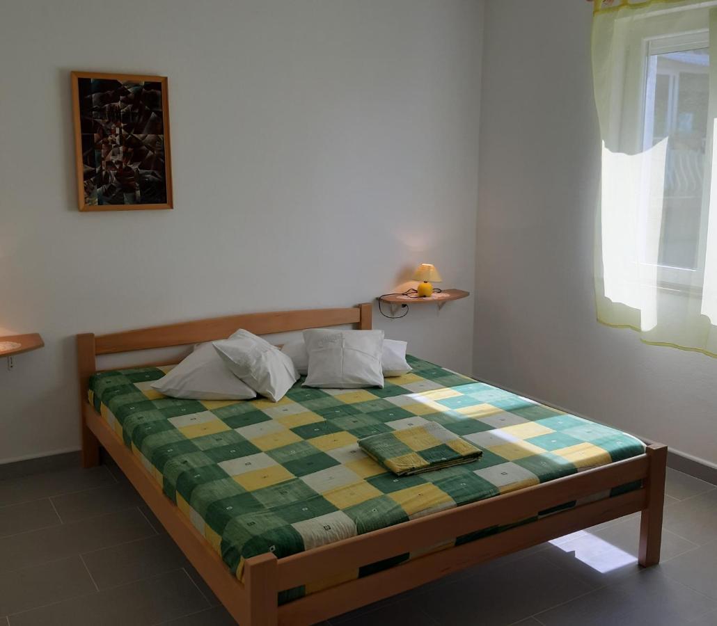 Apartmani Miletic Novi Vinodolski Buitenkant foto