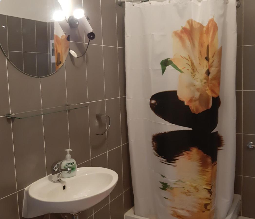 Apartmani Miletic Novi Vinodolski Buitenkant foto