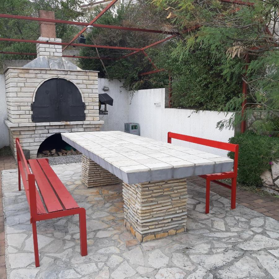 Apartmani Miletic Novi Vinodolski Buitenkant foto